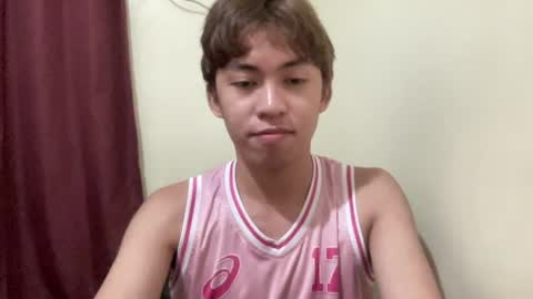 Snapshot of yourcummer_april chatting on July 9, 2:21 pm April online show from July 9, 2:21 pm
