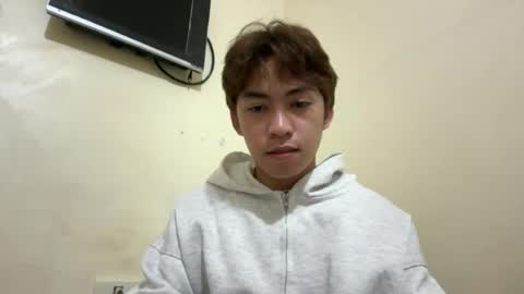 Snapshot of yourcummer_april chatting on July 18, 6:12 pm April online show from July 18, 6:12 pm