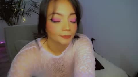 Snapshot of yourcutegiirl chatting on November 29, 11:41 pm Salom online show from November 29, 11:41 pm