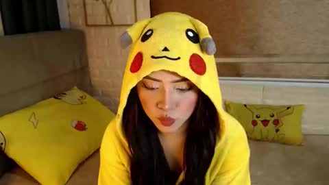 JEN  online show from January 16, 9:35 am