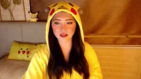 JEN  online show from April 10, 12:43 pm