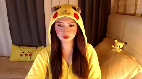 JEN  online show from April 16, 12:39 pm