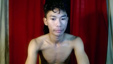 Snapshot of yourdreamboyx chatting on December 4, 4:43 am Rence online show from December 4, 4:43 am