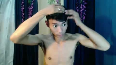 Snapshot of yourdreamboyx chatting on December 10, 7:58 am Rence online show from December 10, 7:58 am