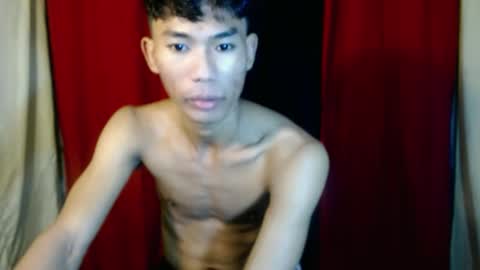 Snapshot of yourdreamboyx chatting on December 11, 5:48 pm Rence online show from December 11, 5:48 pm