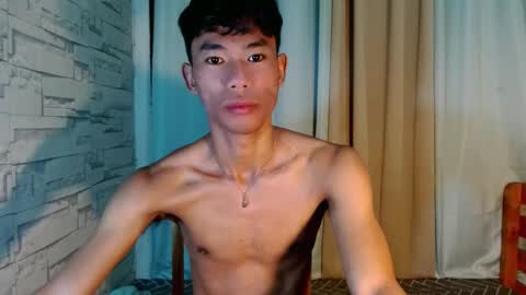 Snapshot of yourdreamboyx chatting on December 27, 12:39 am Rence online show from December 27, 12:39 am