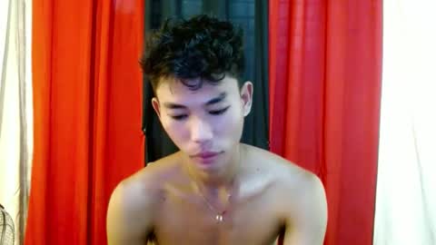 Snapshot of yourdreamboyx chatting on February 4, 7:07 am Rence online show from February 4, 7:07 am