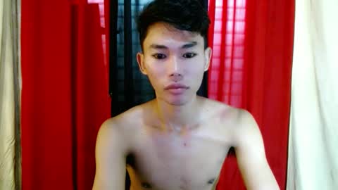 Snapshot of yourdreamboyx chatting on February 21, 2:06 am Rence online show from February 21, 2:06 am