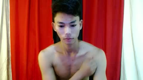 Snapshot of yourdreamboyx chatting on March 4, 2:21 pm Rence online show from March 4, 2:21 pm