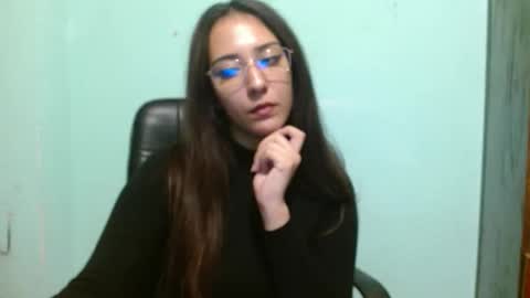 Snapshot of yourdreamgirl903309 chatting on November 15, 9:00 pm yourdreamgirl903309 online show from November 15, 9:00 pm