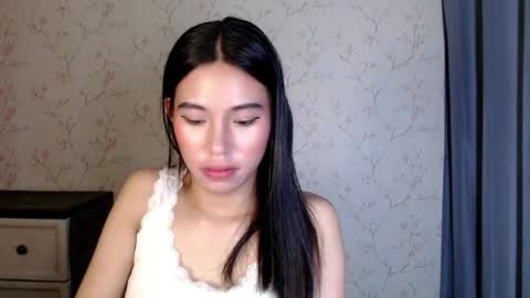Snapshot of yourdreamgirlgwen chatting on July 30, 9:03 pm GWENI online show from July 30, 9:03 pm