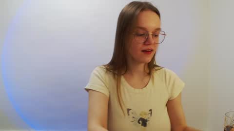 Lana online show from February 1, 9:40 pm