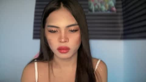 Snapshot of yourehot_pretty chatting on May 31, 9:16 pm Do read my bio online show from May 31, 9:16 pm