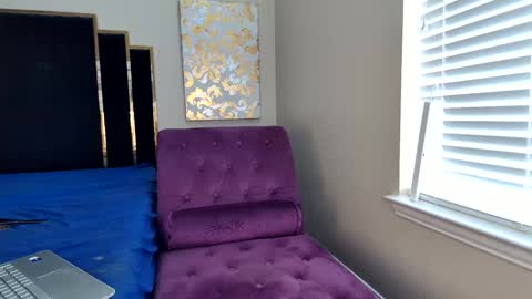 Snapshot of yourfantasy934 chatting on October 7, 4:37 pm Horny Hotwife Wants To Play online show from October 7, 4:37 pm