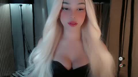 maureen love you online show from October 25, 6:57 pm