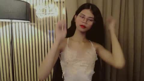 Vivian online show from October 28, 2:59 am