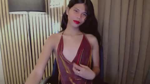 Snapshot of yourfavoratevivian chatting on November 14, 9:52 am Vivian online show from November 14, 9:52 am