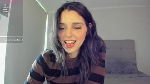 Snapshot of yourfreakygirl chatting on April 6, 9:16 pm Helena online show from April 6, 9:16 pm