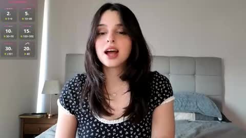 Snapshot of yourfreakygirl chatting on May 28, 8:17 pm Helena online show from May 28, 8:17 pm