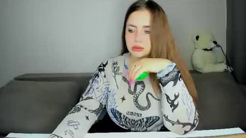 Snapshot of yourgem__ chatting on June 23, 2:53 am yourgem__ online show from June 23, 2:53 am