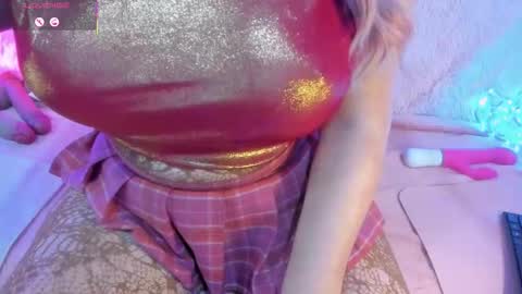 Snapshot of yourgirl11555 chatting on February 20, 2:52 am Liza online show from February 20, 2:52 am