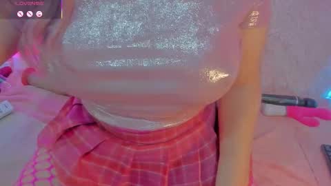 Snapshot of yourgirl11555 chatting on February 23, 5:49 am Liza online show from February 23, 5:49 am