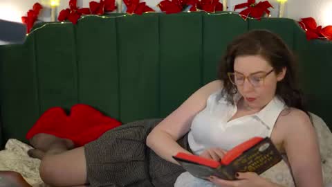 Snapshot of yourgirlsarlei chatting on December 2, 11:11 pm Sarlei Sar-uh-lie online show from December 2, 11:11 pm