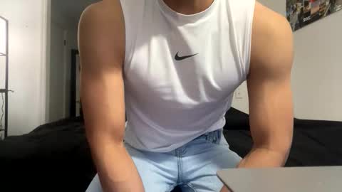 yourguuy21 online show from November 21, 2:21 am