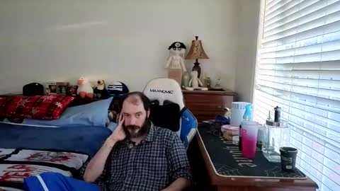 Snapshot of yourhighnessthis9inch chatting on April 17, 11:08 pm Sh online show from April 17, 11:08 pm