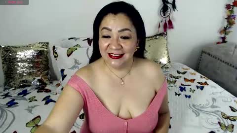 Snapshot of yourhornyjuliettee1 chatting on July 12, 7:05 pm Juliette online show from July 12, 7:05 pm