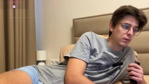 Chris online show from January 8, 6:48 am