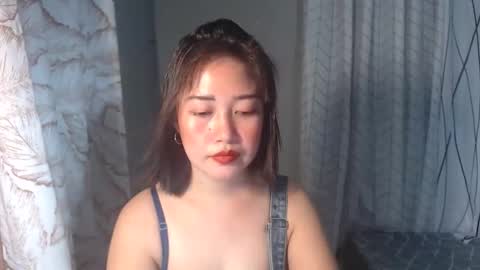yourhotyash_ online show from April 4, 12:35 pm