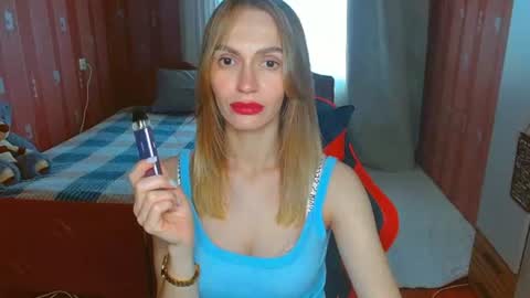 Snapshot of yourladysunshine chatting on July 9, 6:50 am Ksyusha online show from July 9, 6:50 am