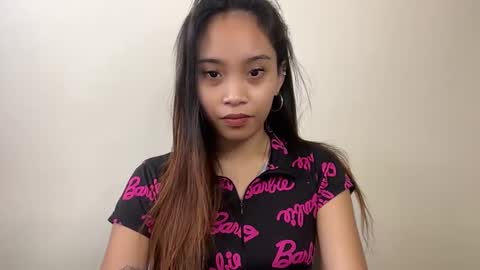 Snapshot of yourlaylia chatting on June 9, 4:02 am Lia3 online show from June 9, 4:02 am