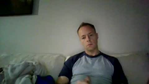 Snapshot of yourlove8523 chatting on November 25, 6:35 am yourlove8523 online show from November 25, 6:35 am