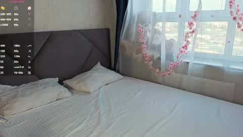 Stella foot size 41 height 175 online show from April 21, 3:17 pm