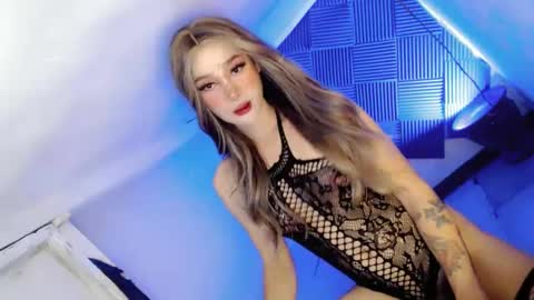 Snapshot of yourlovemaria chatting on February 25, 1:28 pm Maria online show from February 25, 1:28 pm