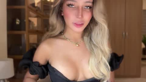 Pearl online show from February 27, 11:54 am