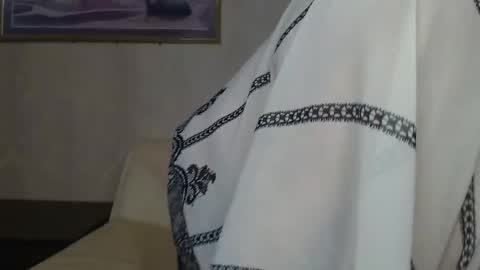 lANA online show from September 24, 8:12 pm