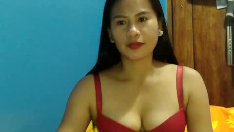 Snapshot of yourmorenagirl69 chatting on June 4, 9:48 am yourmorenagirl69 online show from June 4, 9:48 am