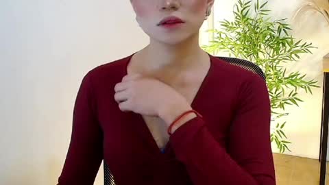 poxy online show from May 12, 10:12 am