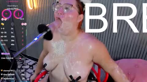 CHLOE online show from February 1, 12:48 pm