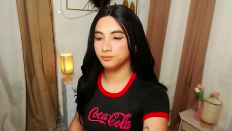 Snapshot of yourpretty_drea chatting on November 27, 2:02 am Dreaa online show from November 27, 2:02 am