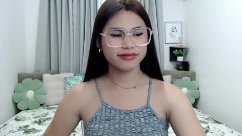 yourprettyblythe_ts online show from December 15, 5:34 am