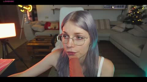                                                      online show from December 14, 9:18 am