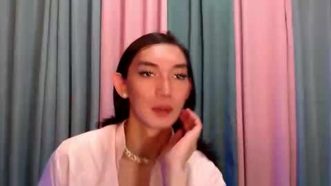 QueenLuci online show from November 30, 11:47 am