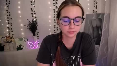 Happy online show from September 12, 5:40 am