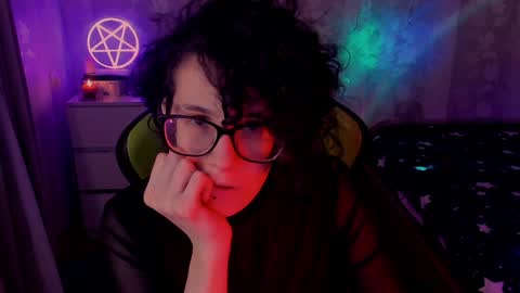 Yours Cosmic online show from February 5, 10:22 pm