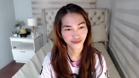    online show from July 4, 10:49 pm