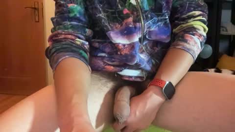 yoursexydaddy69 online show from June 7, 10:57 pm